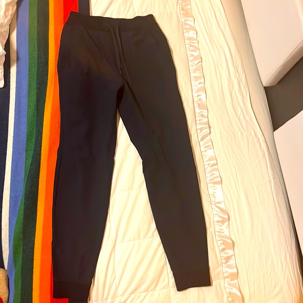 Men’s navy lulu abc jogger